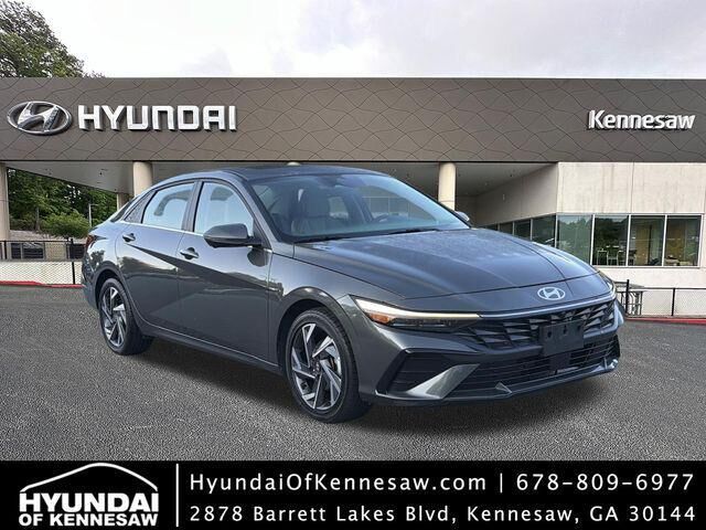 2024 Hyundai ELANTRA Limited — photo 1 of 13