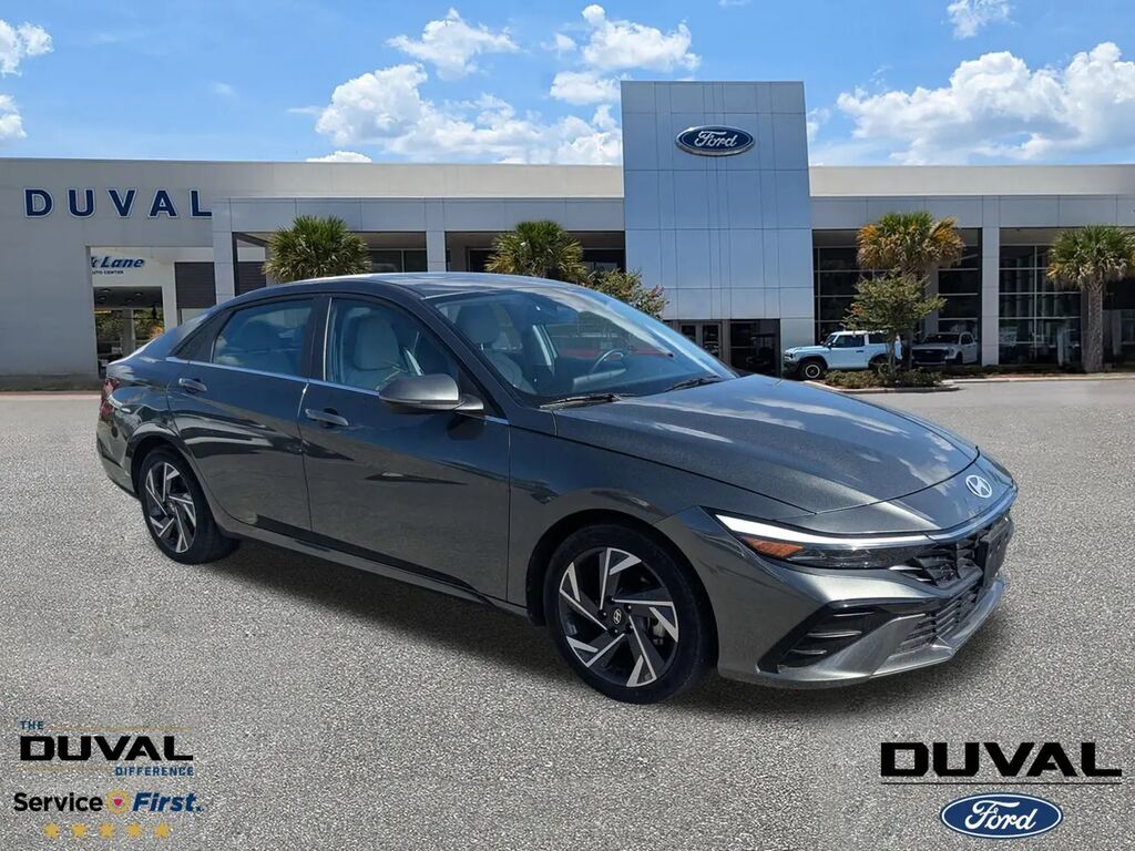 2025 Hyundai ELANTRA Limited