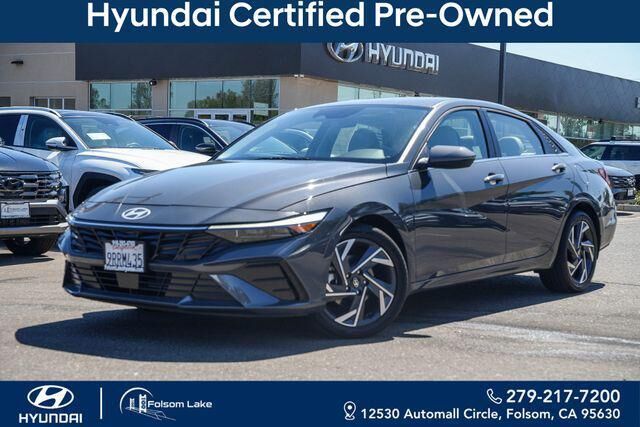 2025 Hyundai ELANTRA Limited — photo 1 of 11