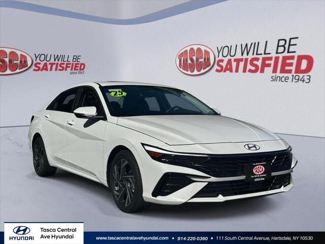 2025 Hyundai ELANTRA Limited