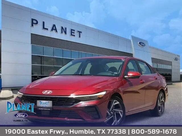 2024 Hyundai ELANTRA Limited