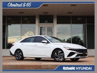 2025 Hyundai ELANTRA Limited — photo 1 of 13