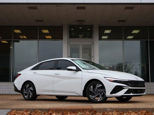2025 Hyundai ELANTRA Limited
