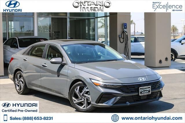 2025 Hyundai ELANTRA Limited