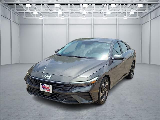 2024 Hyundai Elantra Limited (IVT) Sedan