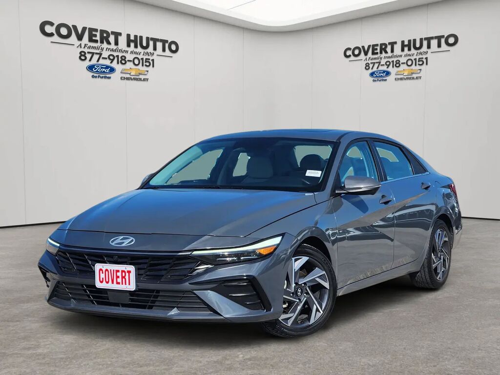 2024 Hyundai ELANTRA Limited — photo 1 of 16