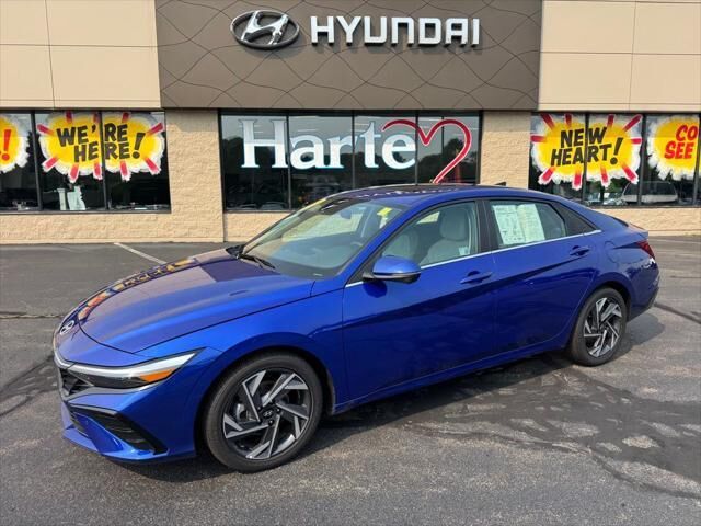 2024 Hyundai ELANTRA Limited — photo 1 of 13