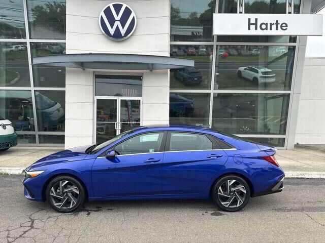 2024 Hyundai ELANTRA Limited