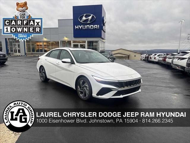 2025 Hyundai ELANTRA Limited
