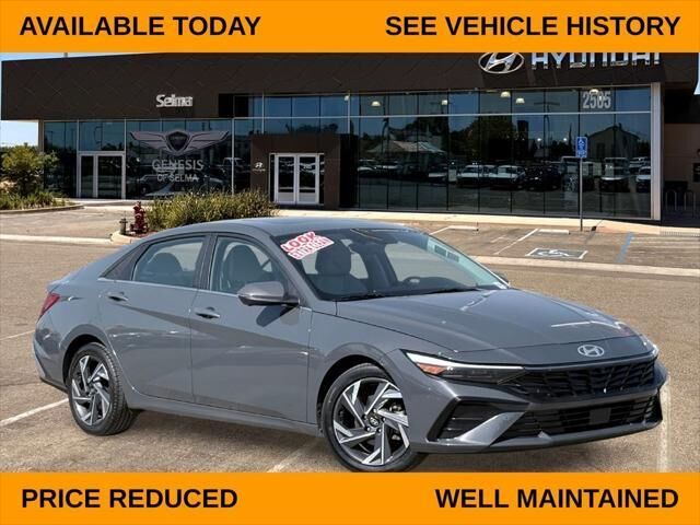 2024 Hyundai ELANTRA Limited — photo 1 of 13