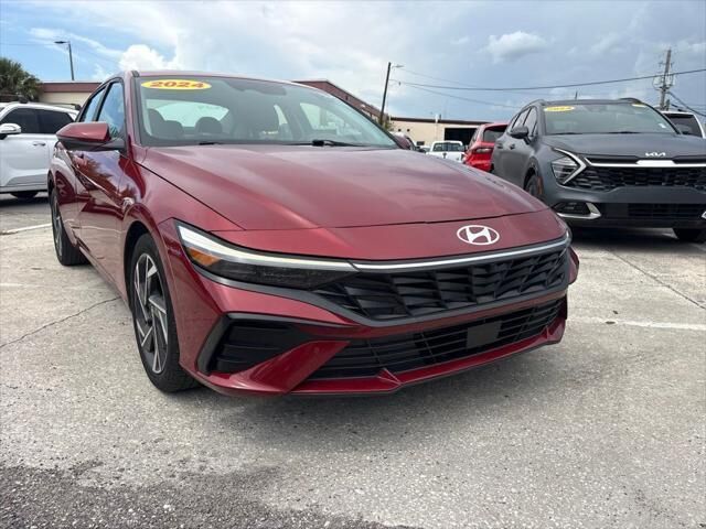 2024 Hyundai ELANTRA Limited