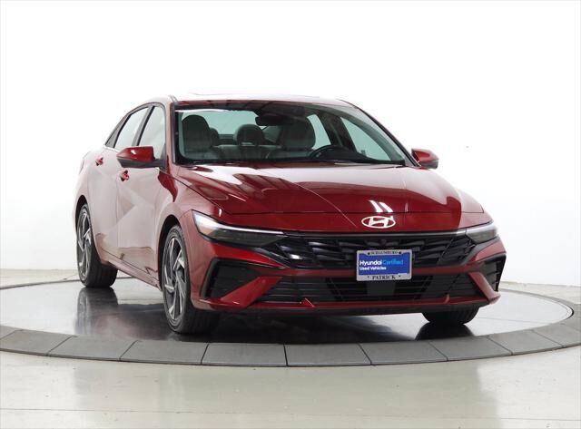 2024 Hyundai ELANTRA Limited