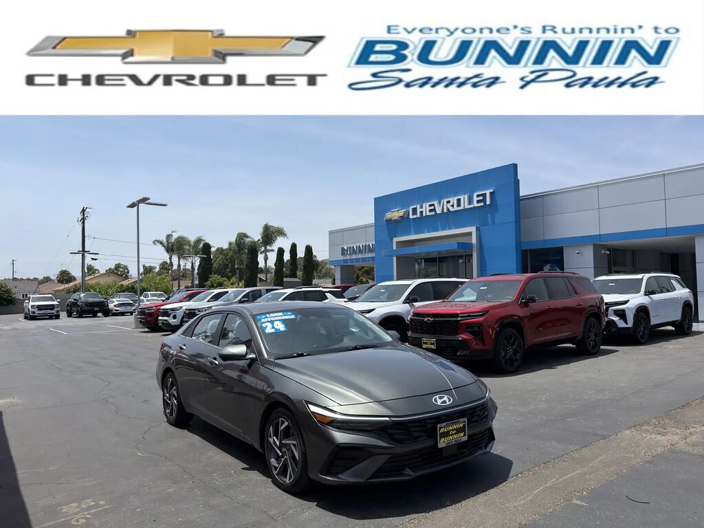 2024 Hyundai ELANTRA Limited — photo 1 of 13