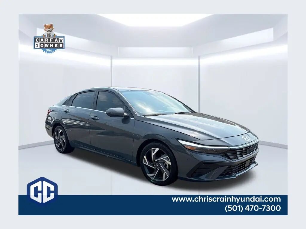 2024 Hyundai ELANTRA Limited — photo 1 of 13