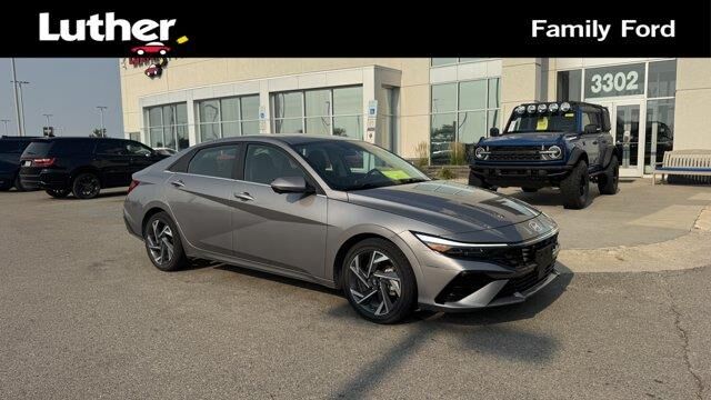 2024 Hyundai ELANTRA Limited