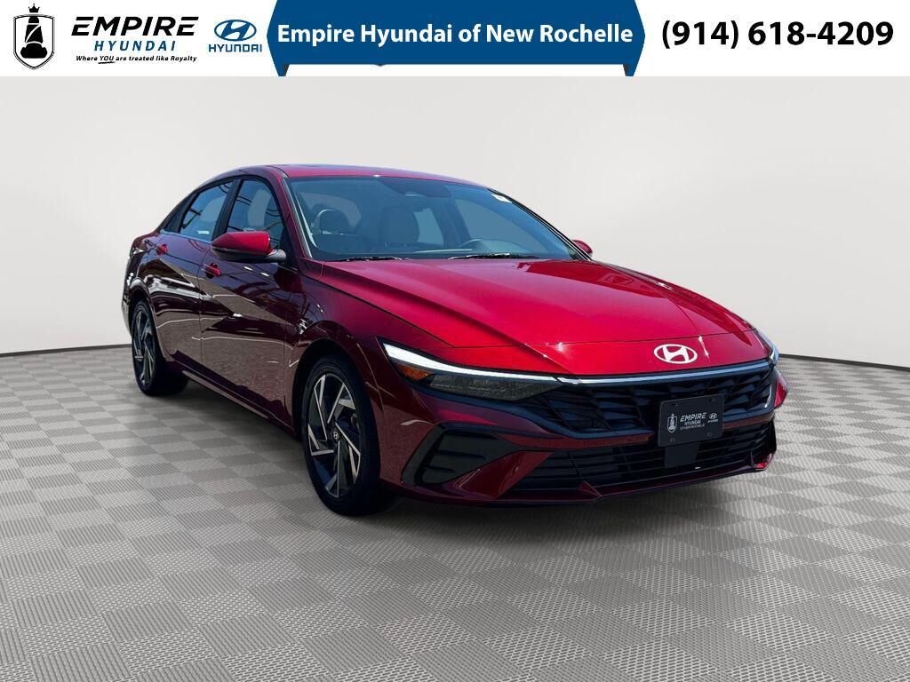 2025 Hyundai ELANTRA Limited — photo 1 of 13