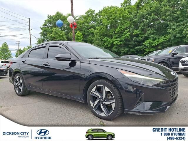 2023 Hyundai ELANTRA SEL