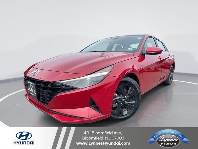 2022 Hyundai ELANTRA SEL