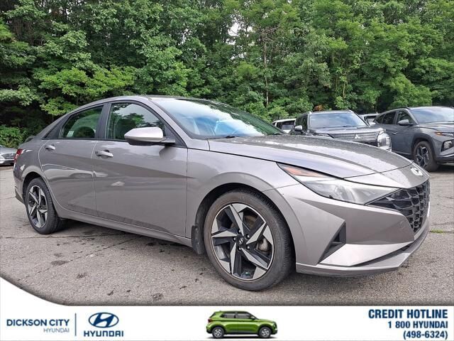 2023 Hyundai ELANTRA SEL