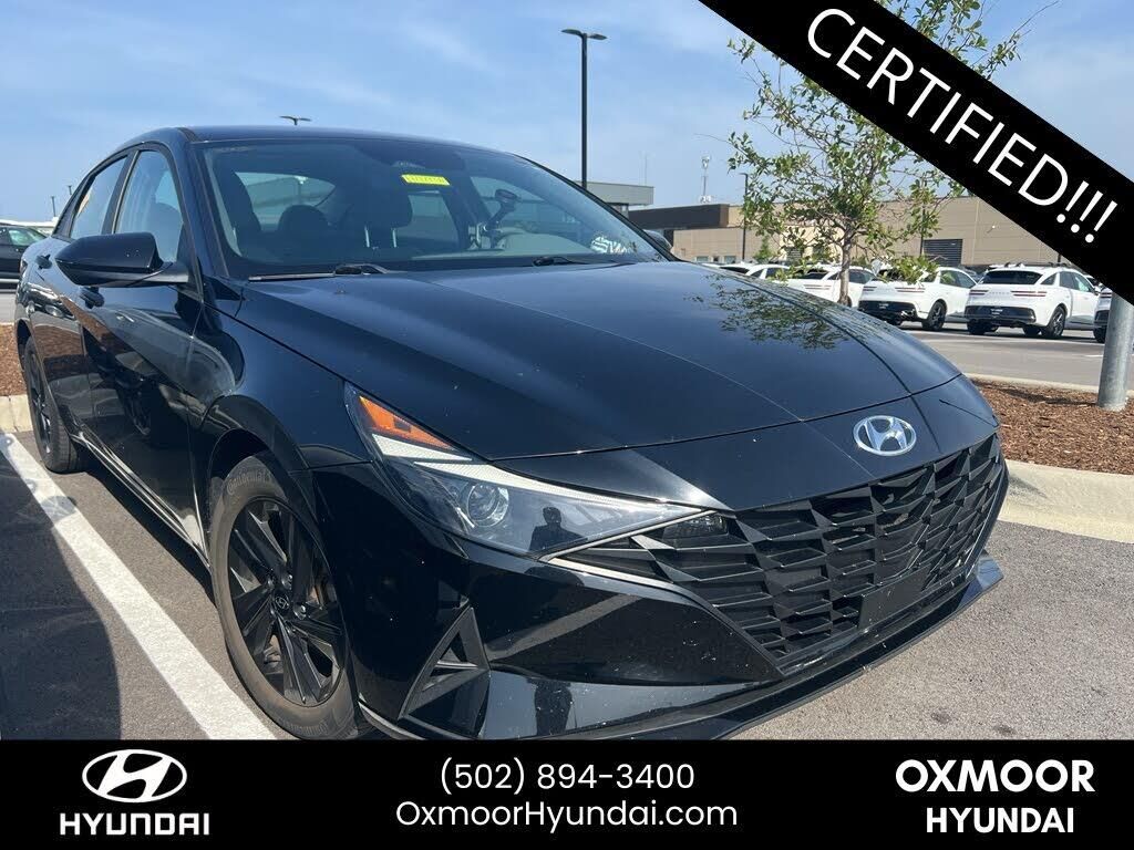 2022 Hyundai ELANTRA SEL — photo 1 of 1