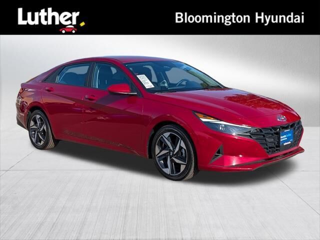 2023 Hyundai ELANTRA SEL — photo 1 of 13