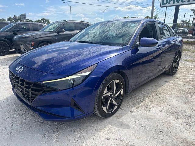2023 Hyundai ELANTRA SEL