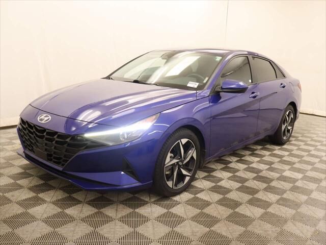 2023 Hyundai ELANTRA SEL — photo 1 of 6
