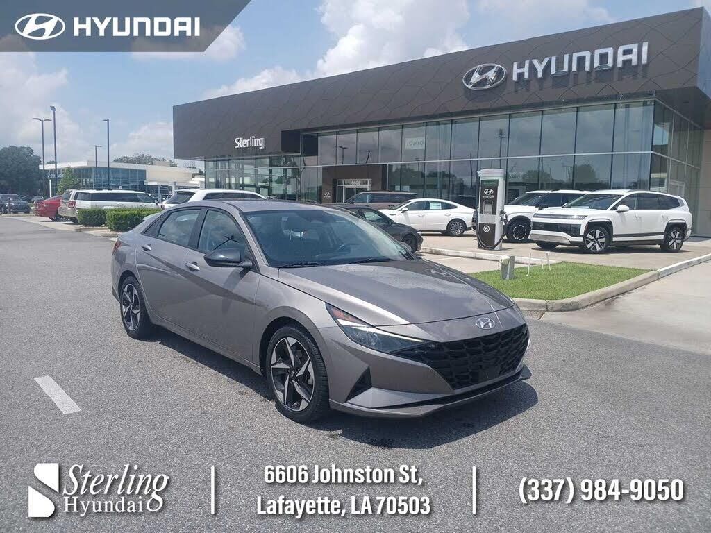2023 Hyundai ELANTRA SEL — photo 1 of 1