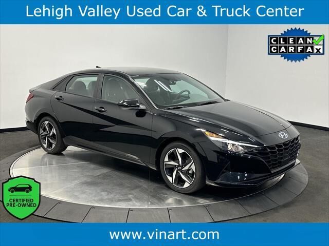2023 Hyundai ELANTRA SEL — photo 1 of 13