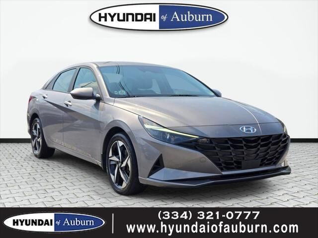 2023 Hyundai ELANTRA SEL — photo 1 of 13