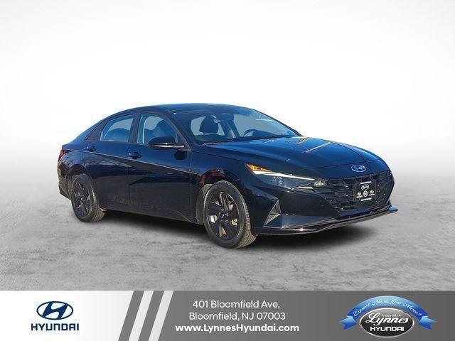 2022 Hyundai ELANTRA SEL