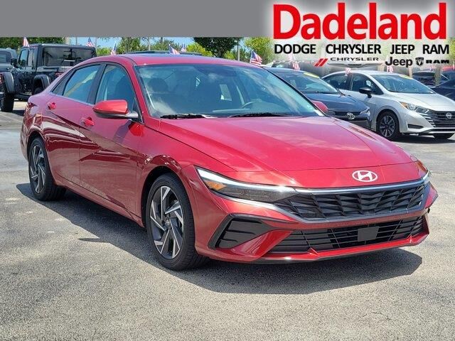 2025 Hyundai ELANTRA SEL Convenience — photo 1 of 13