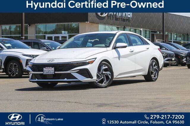2025 Hyundai ELANTRA SEL Convenience — photo 1 of 11