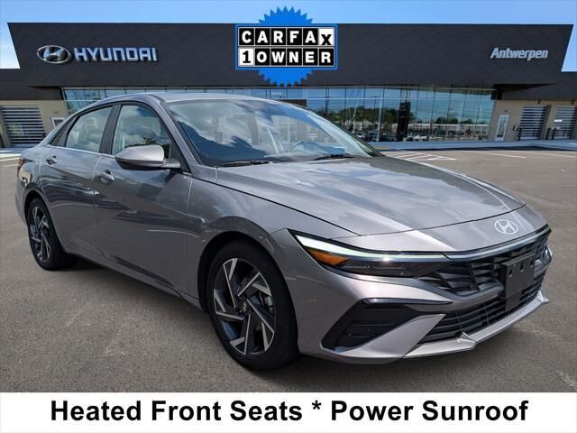 2025 Hyundai ELANTRA SEL Convenience — photo 1 of 13