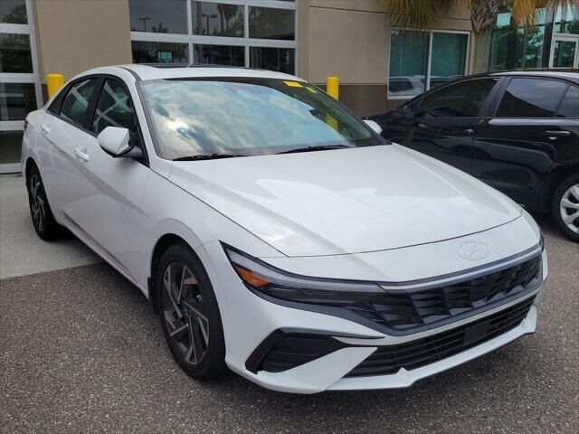 2025 Hyundai ELANTRA SEL Convenience