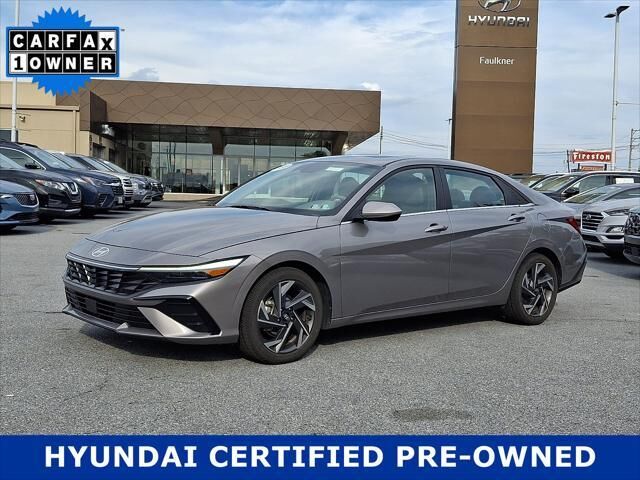 2024 Hyundai ELANTRA SEL — photo 1 of 1