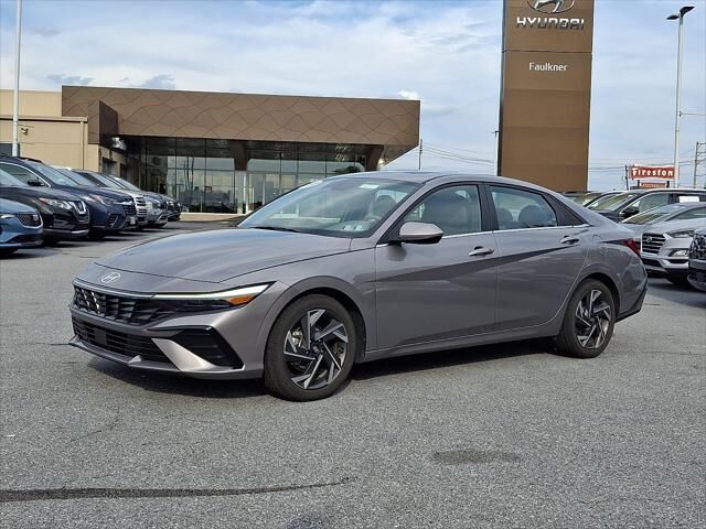 2024 Hyundai ELANTRA SEL