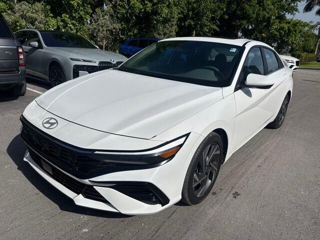 2024 Hyundai ELANTRA SEL