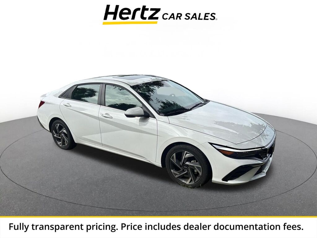 2025 Hyundai Elantra SEL Convenience — photo 1 of 2