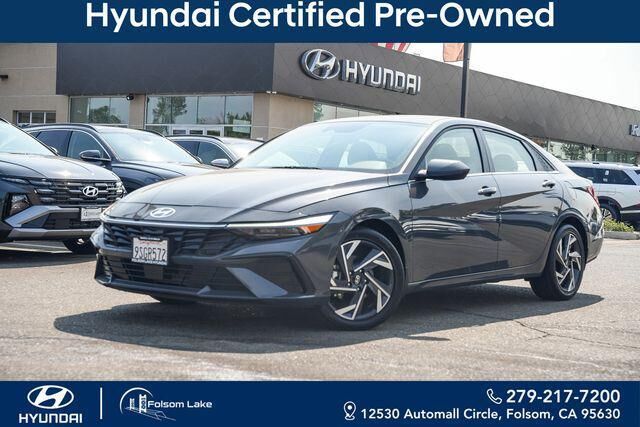 2025 Hyundai ELANTRA SEL Convenience — photo 1 of 13