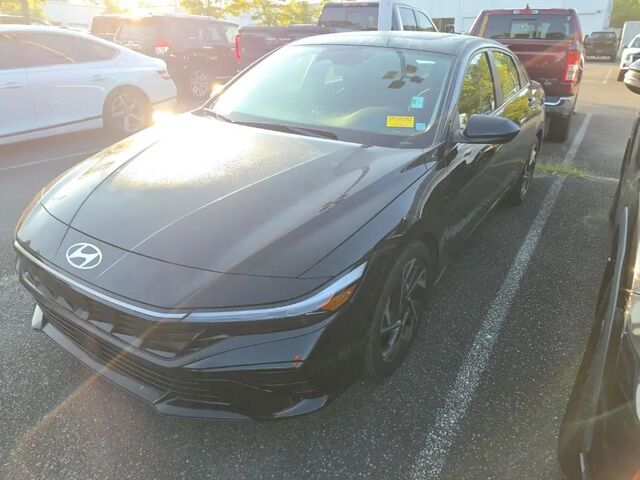 2024 Hyundai ELANTRA SEL
