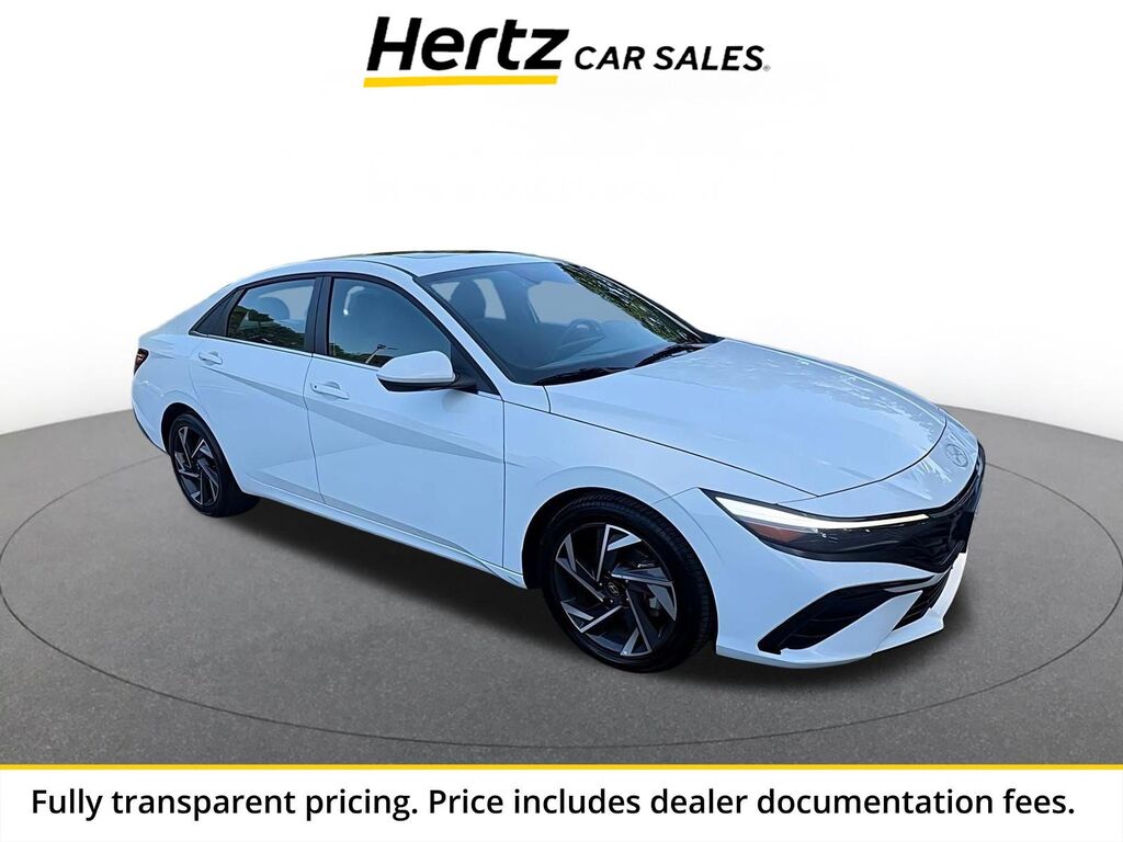 2025 Hyundai Elantra SEL Convenience — photo 1 of 11