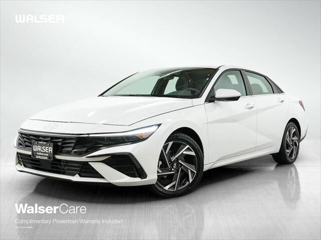 2025 Hyundai ELANTRA SEL Convenience — photo 1 of 12