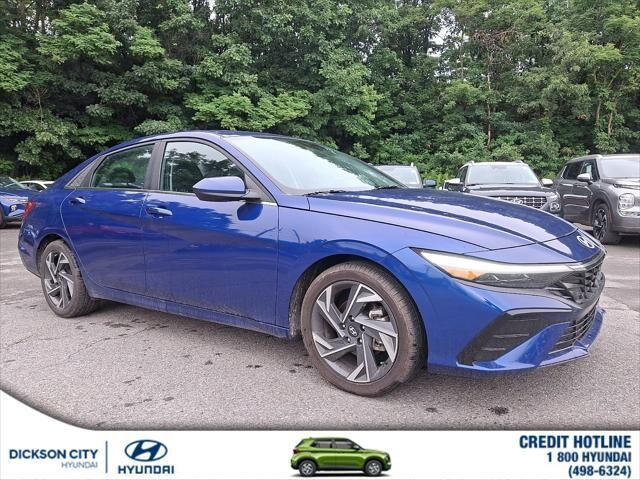 2024 Hyundai ELANTRA SEL
