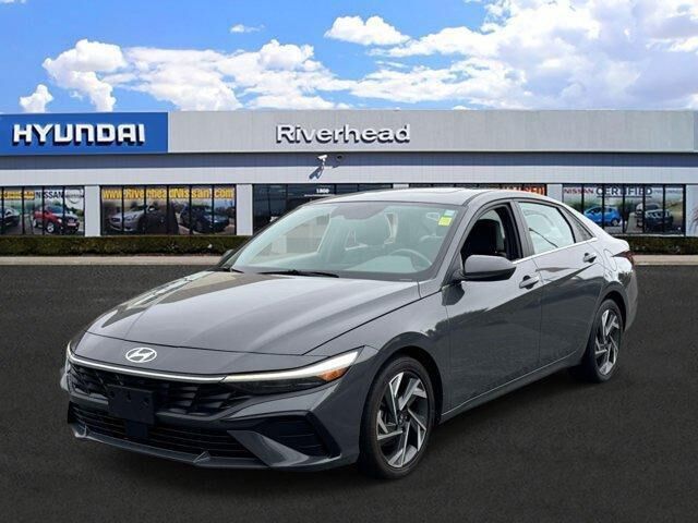 2024 Hyundai ELANTRA SEL — photo 1 of 13