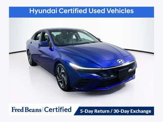 2024 Hyundai ELANTRA SEL — photo 1 of 13