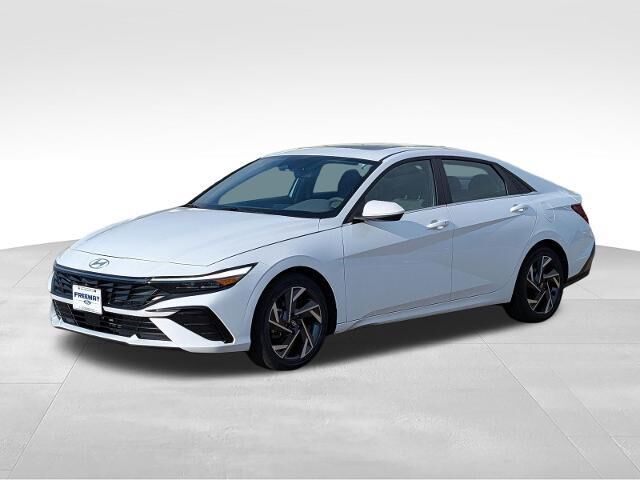 2025 Hyundai ELANTRA SEL Convenience — photo 1 of 14