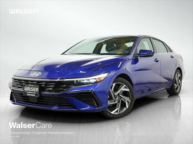 2025 Hyundai ELANTRA SEL Convenience — photo 1 of 13