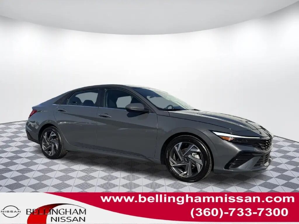 2025 Hyundai ELANTRA SEL Convenience — photo 1 of 13