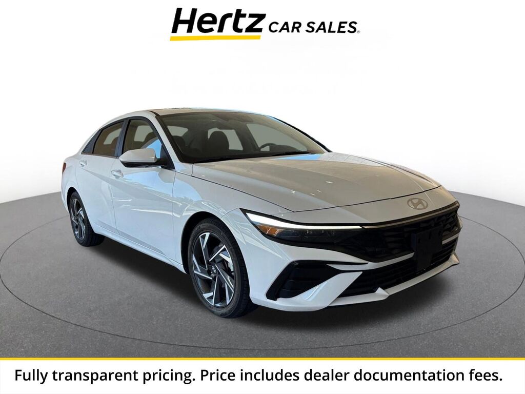 2025 Hyundai Elantra SEL Convenience — photo 1 of 2